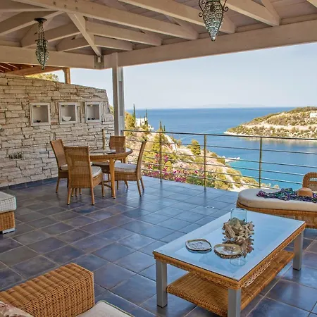 Oasis Holiday home Pefkali