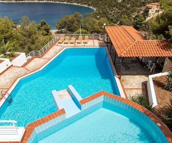 펜션 Oasis Pefkali