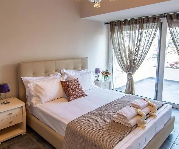 펜션 Oasis Pefkali